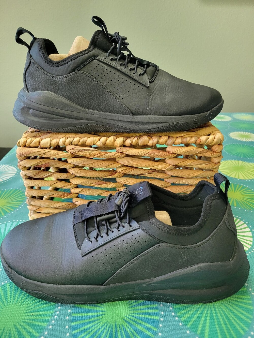 Clove Men's Classic All Black Option Size 10.5